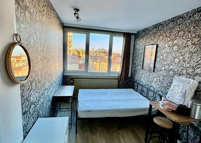 Apartman Hyper Centre De - N43 *