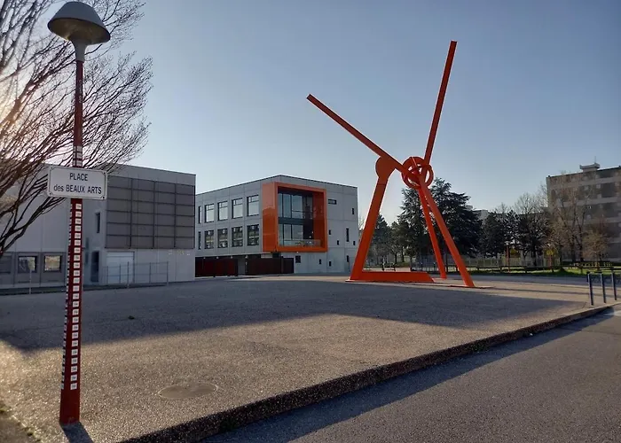 Hyper Centre De - N43 Valence